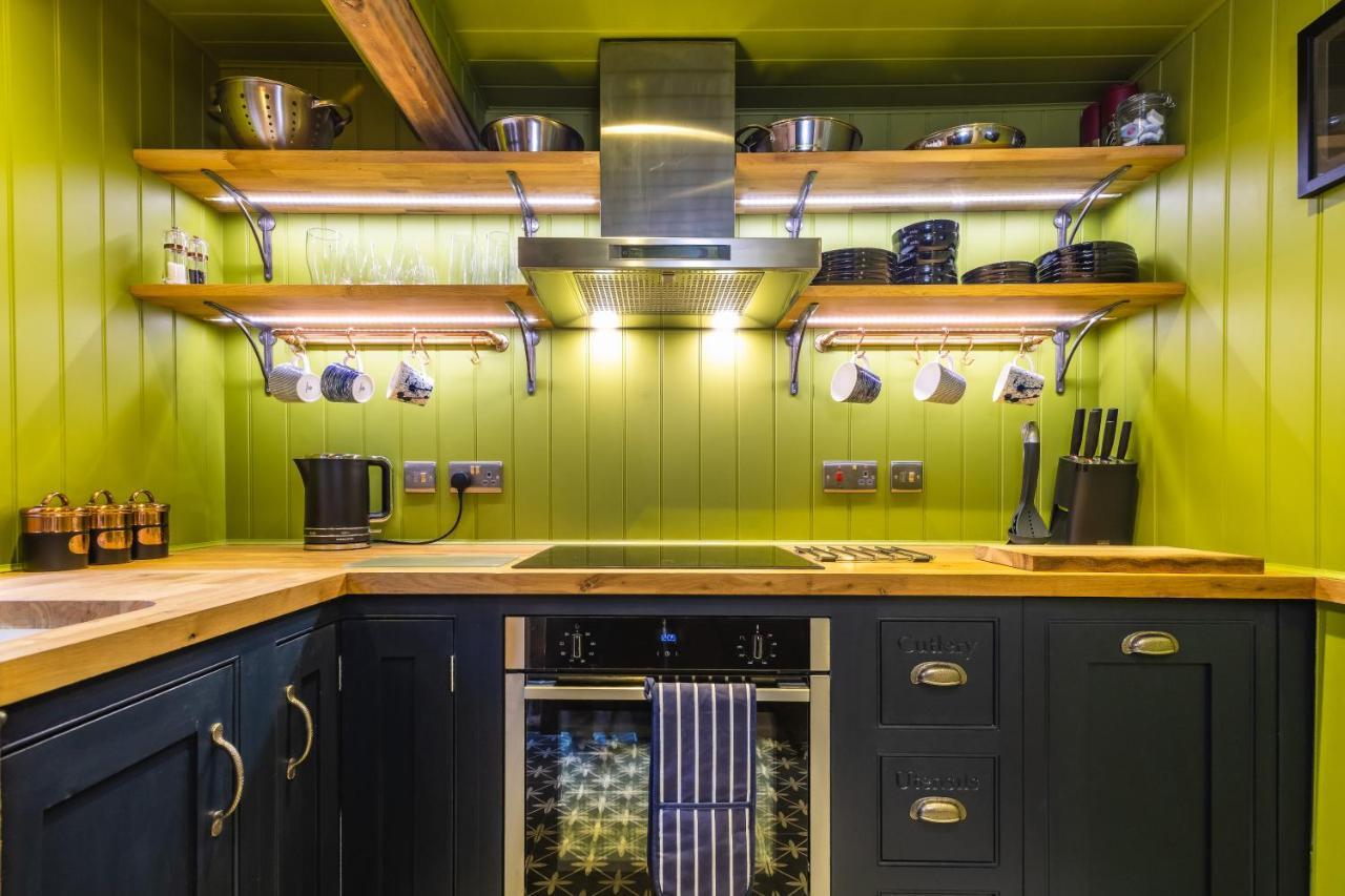 فيلا Number 6 Stamford - Boutique Grade II Listed Townhouse المظهر الخارجي الصورة